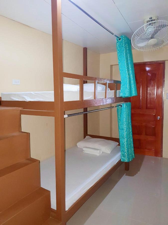Dreamcatcher Hostel Moalboal Bagian luar foto