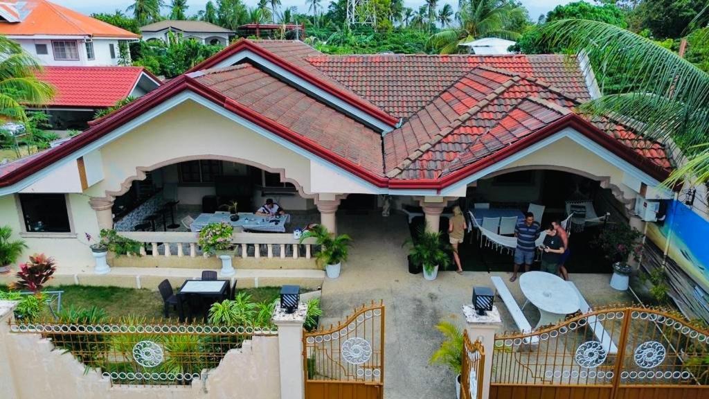 Dreamcatcher Hostel Moalboal Bagian luar foto