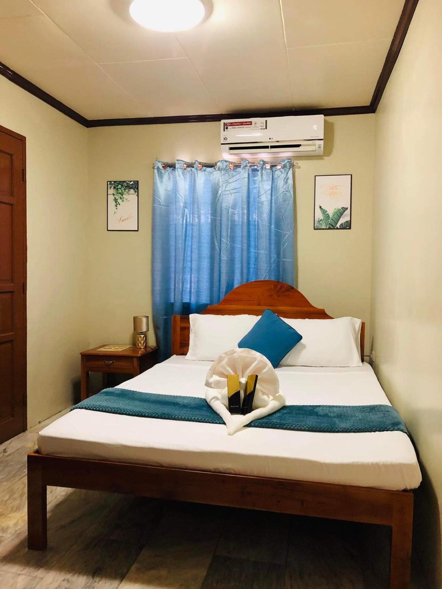 Dreamcatcher Hostel Moalboal Bagian luar foto