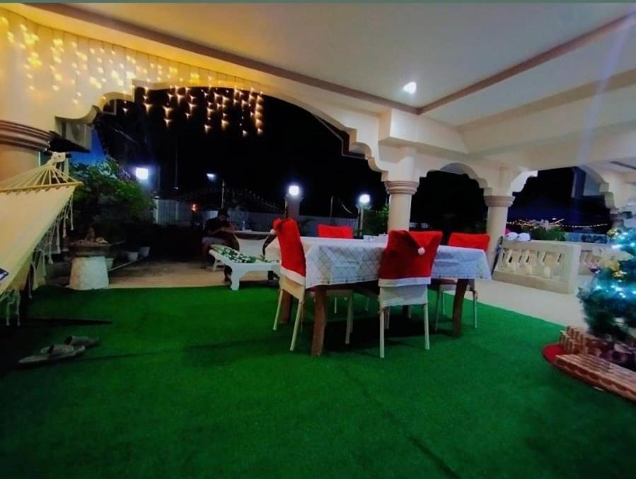Dreamcatcher Hostel Moalboal Bagian luar foto