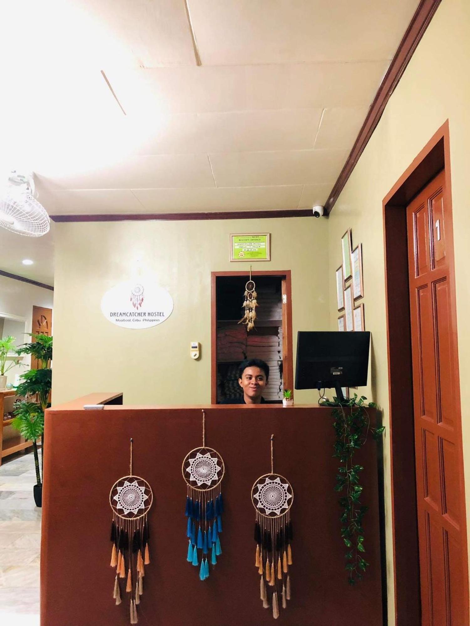 Dreamcatcher Hostel Moalboal Bagian luar foto