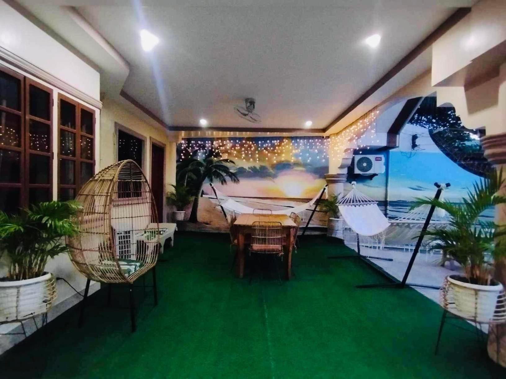 Dreamcatcher Hostel Moalboal Bagian luar foto